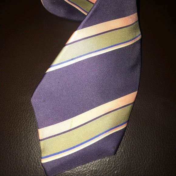 Yves Saint Laurent tie - Picture 1 of 4